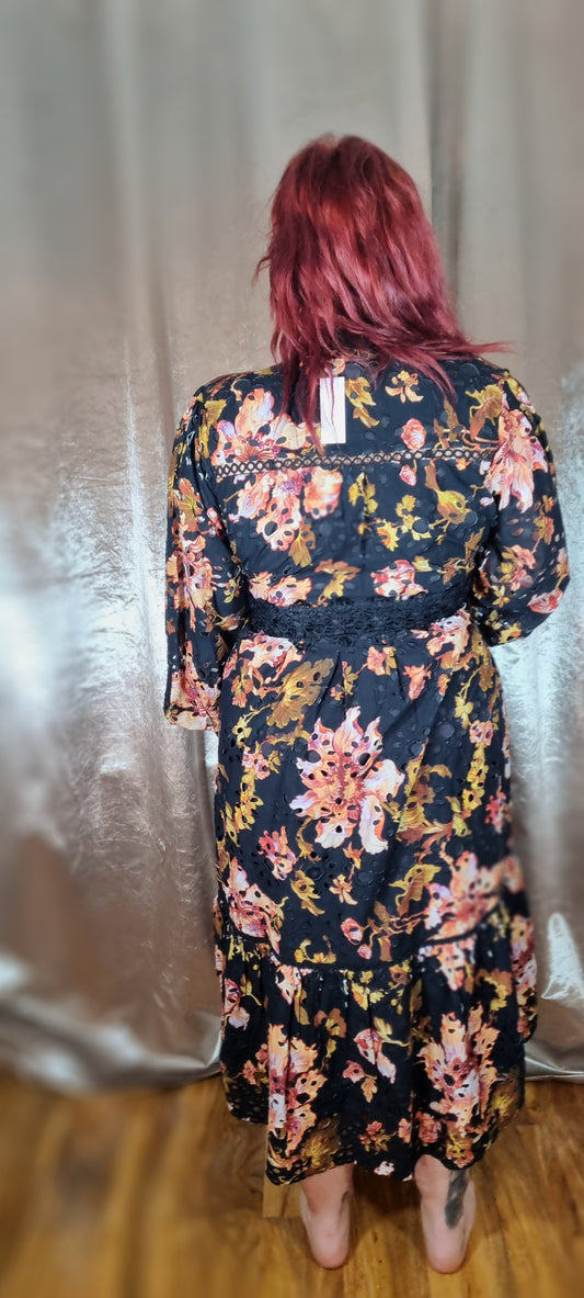 Karen Millen - Floral Lace Midi Dress - Romantic Elegance