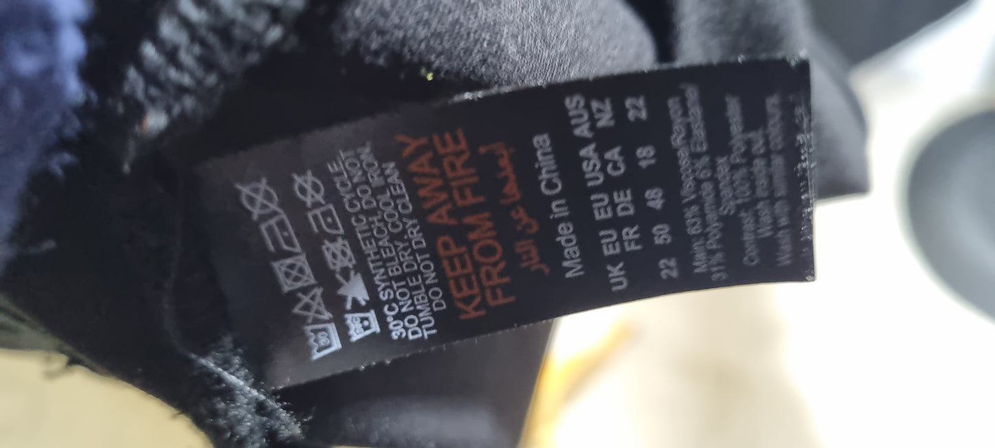 Karen Millen Black Statement Sleeve Dress – Size 22 – Excellent Condition