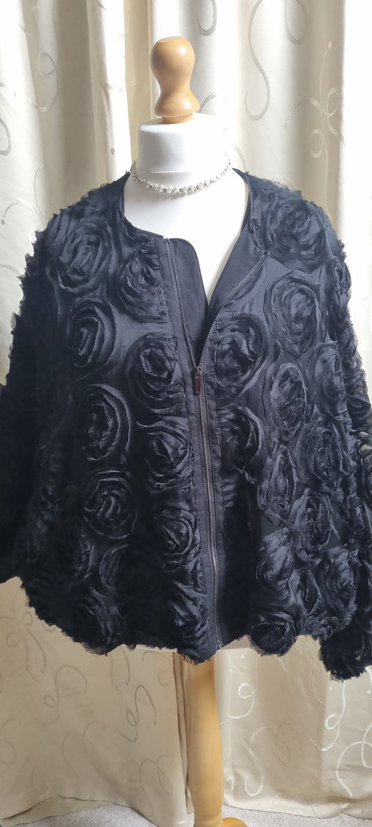 Karen Millen Jacket – Black Textured Rose Detail – UK 24 – Zip Front Evening Cover-Up – Pre-Worn
