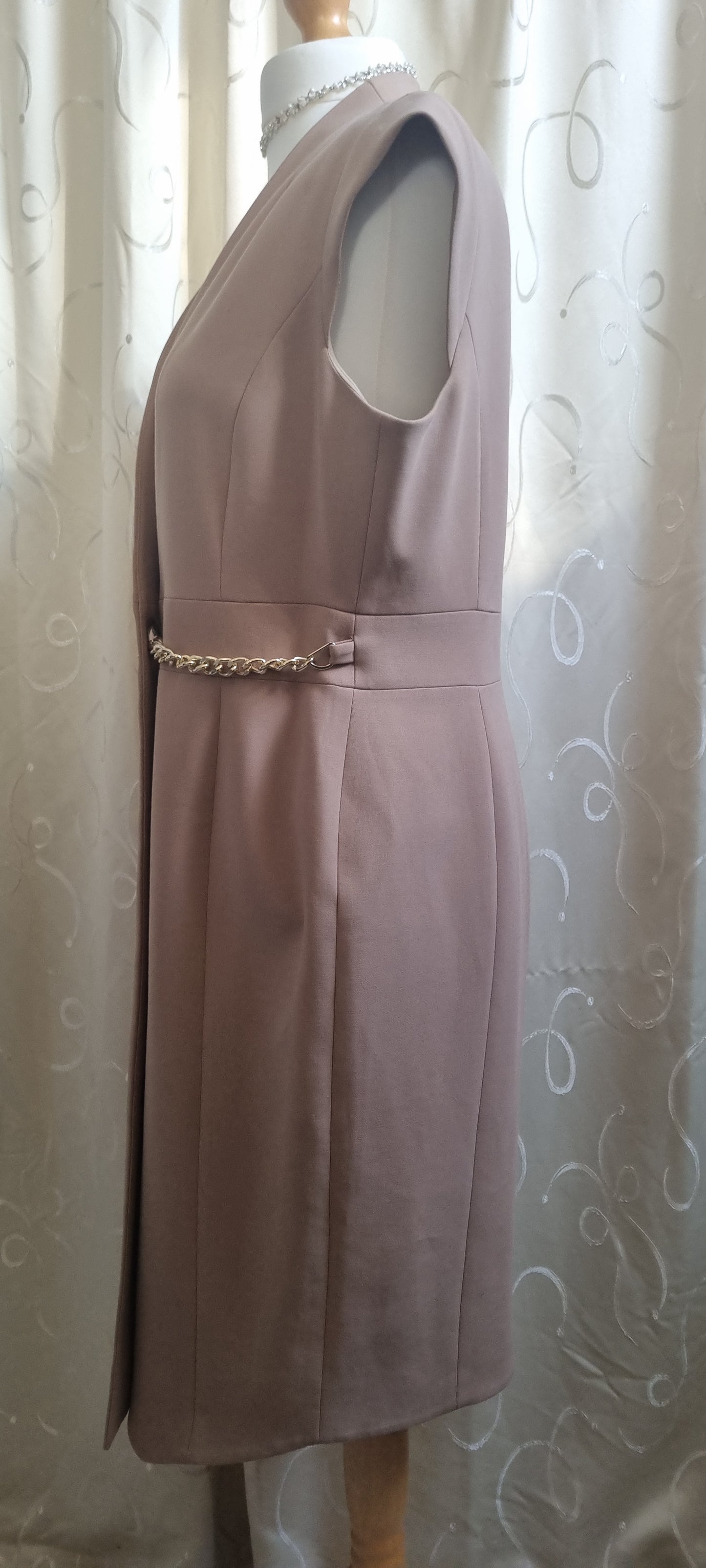 Karen Millen Dress UK 20 Taupe Beige Sleeveless Chain Detail Shift Midi NWT