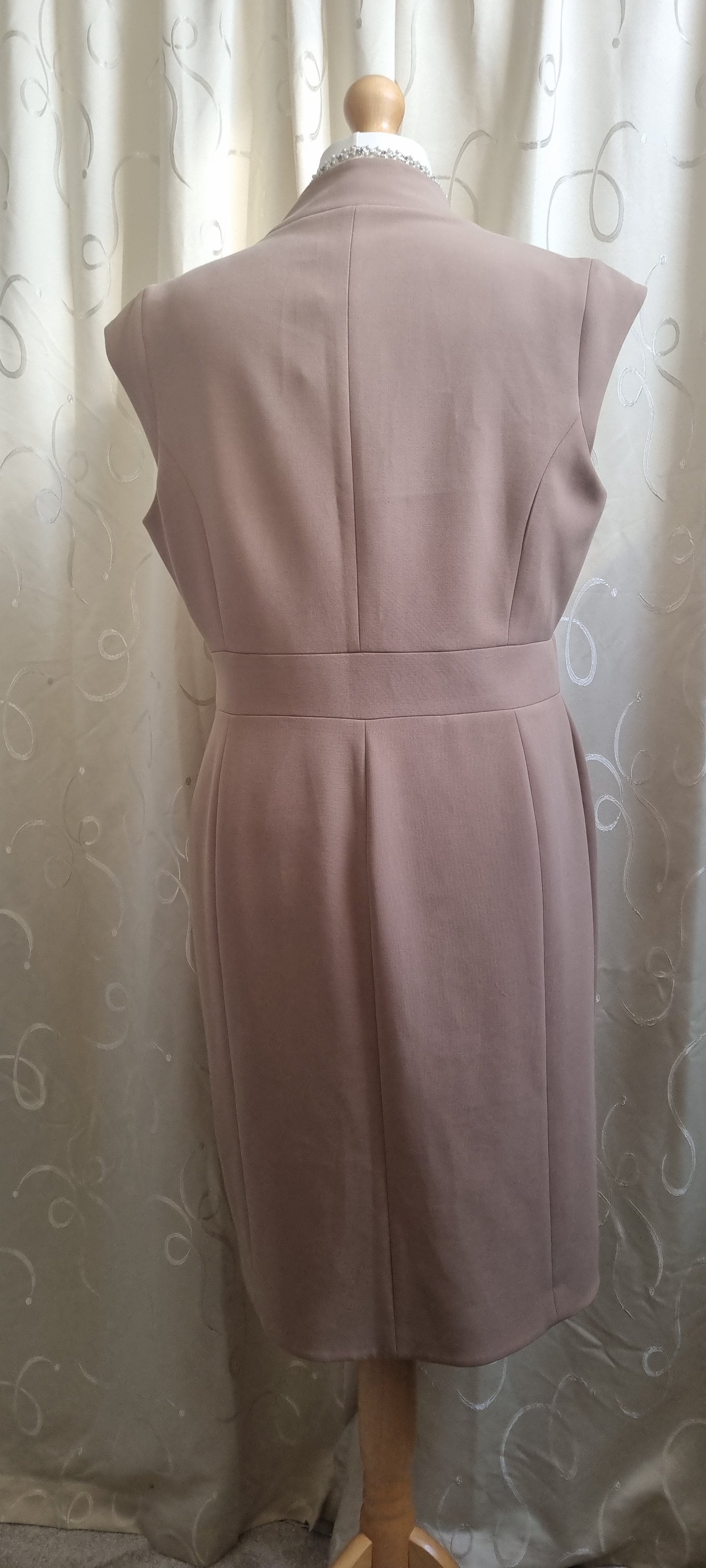 Karen Millen Dress UK 20 Taupe Beige Sleeveless Chain Detail Shift Midi NWT