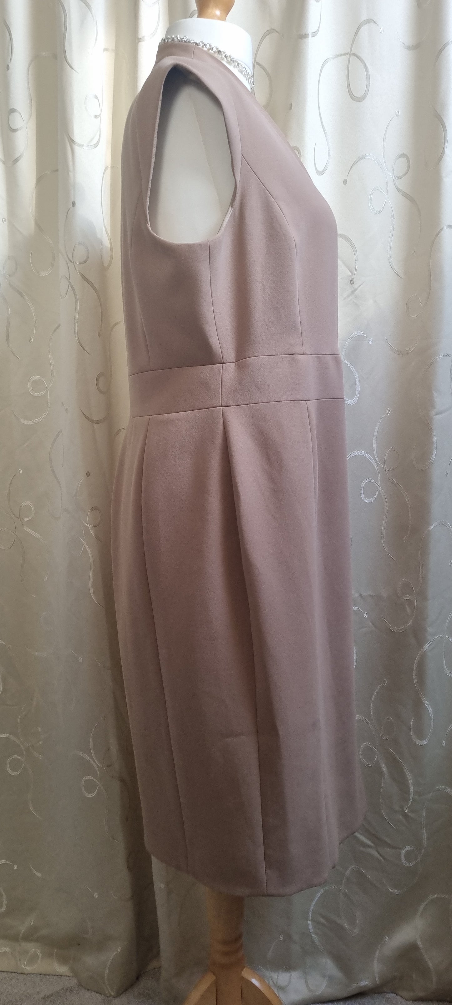 Karen Millen Dress UK 20 Taupe Beige Sleeveless Chain Detail Shift Midi NWT