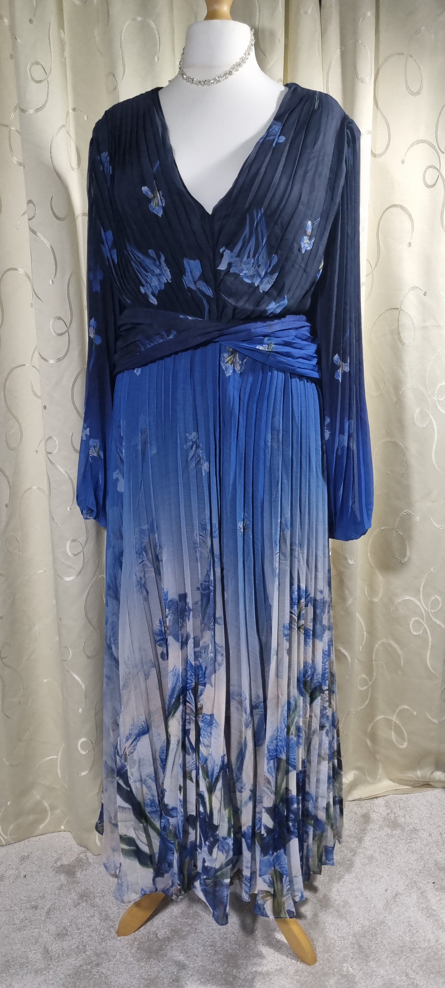 Karen Millen Blue Floral Pleated Maxi Dress – Size 22