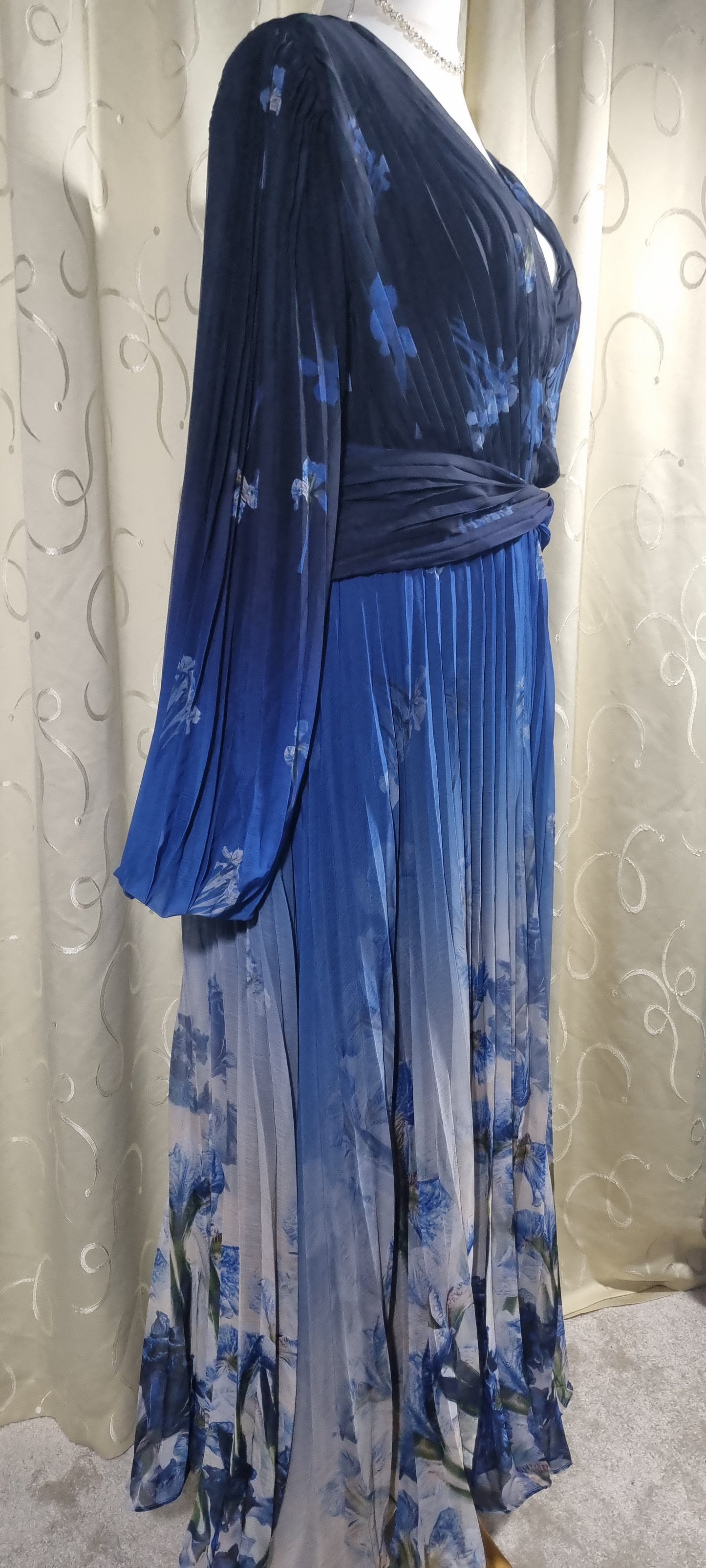 Karen Millen Blue Floral Pleated Maxi Dress – Size 22