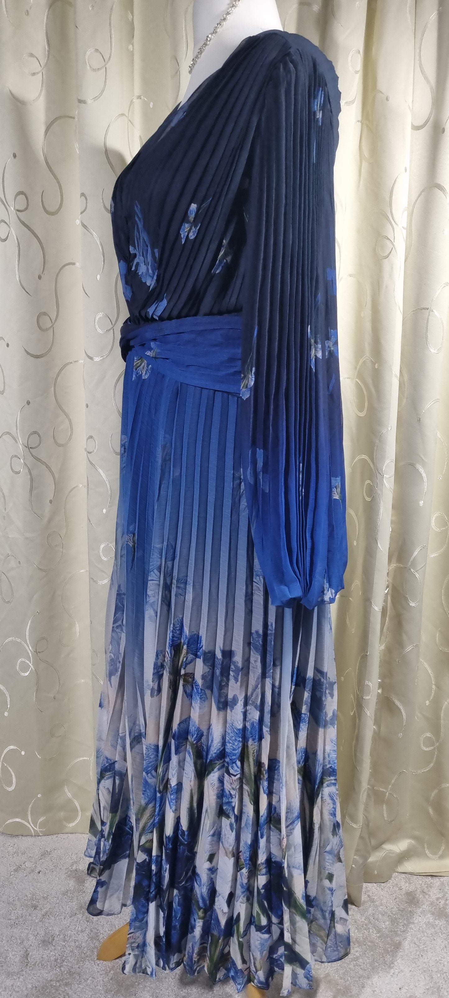 Karen Millen Blue Floral Pleated Maxi Dress – Size 22