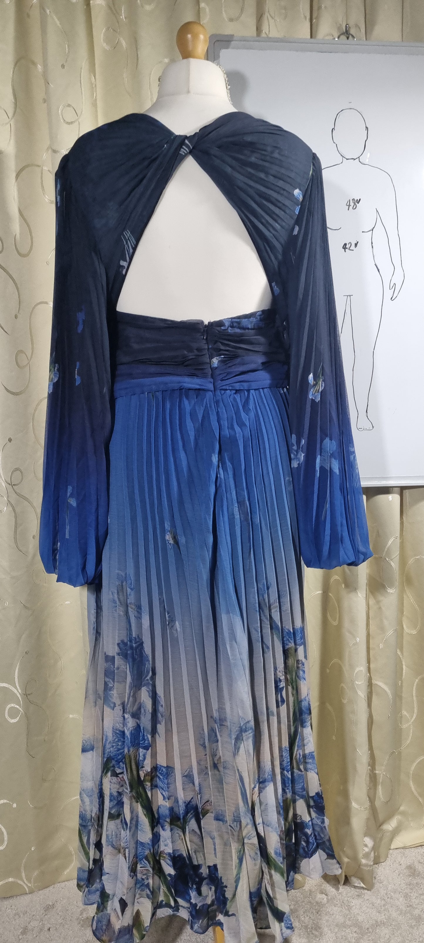 Karen Millen Blue Floral Pleated Maxi Dress – Size 22