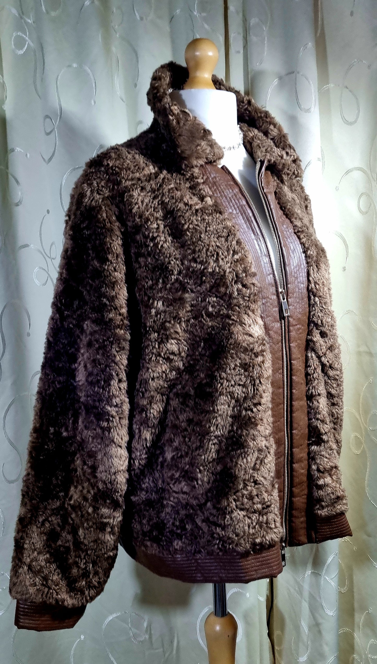 Karen Millen Brown Faux Fur & Leather-Effect Bomber Jacket – Size 24 – Excellent Condition