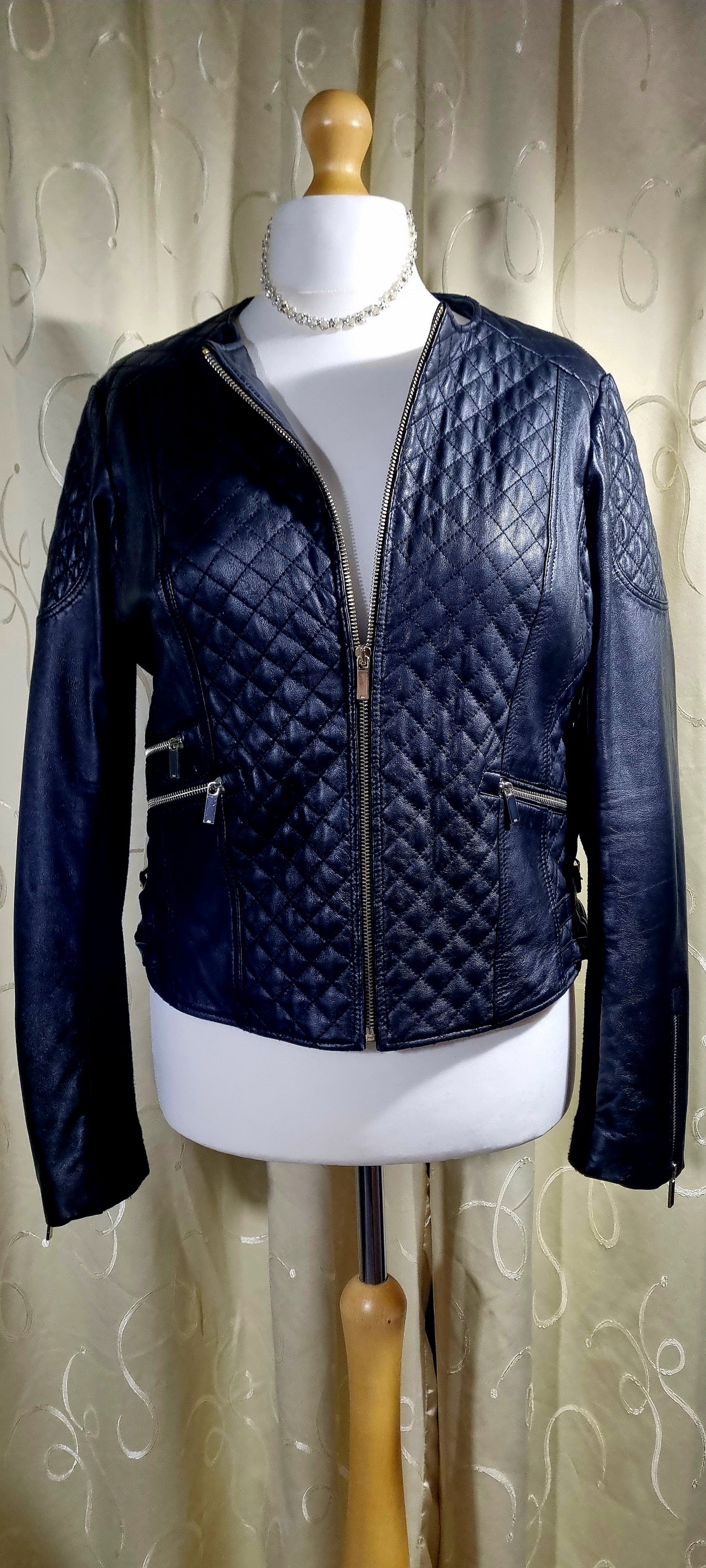Karen Millen Black Quilted Real Leather Biker Jacket – Size 20 – Excellent Pre-Worn Condition
