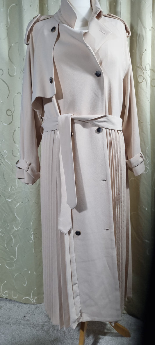 Karen Millen Cream Pleated Trench Coat – Size UK 22 – New With Tags