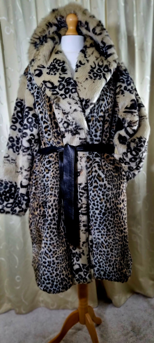 Karen Millen Leopard Print Faux Fur Coat – Size UK 22 – New With Tags